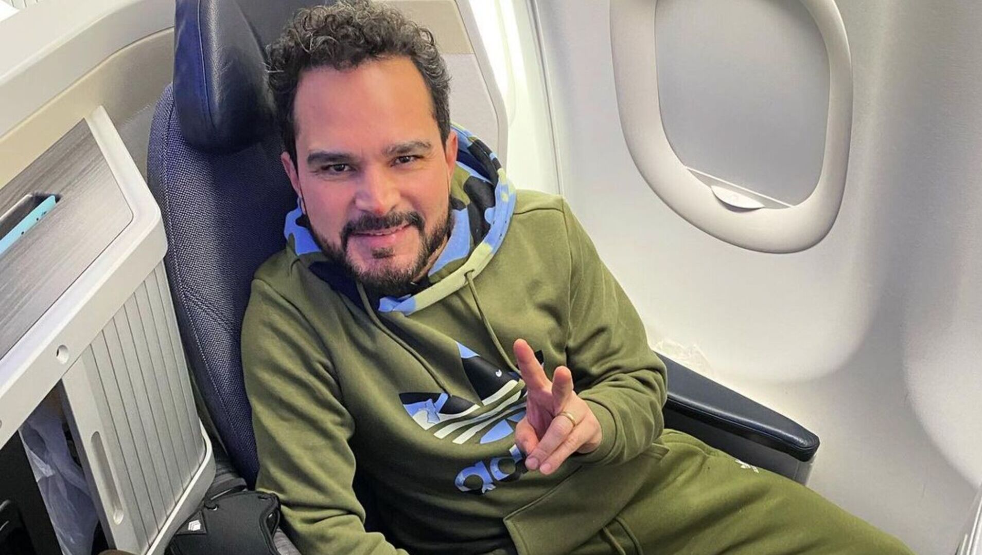 Luciano Camargo impressiona ao mostrar como as filhas cresceram
