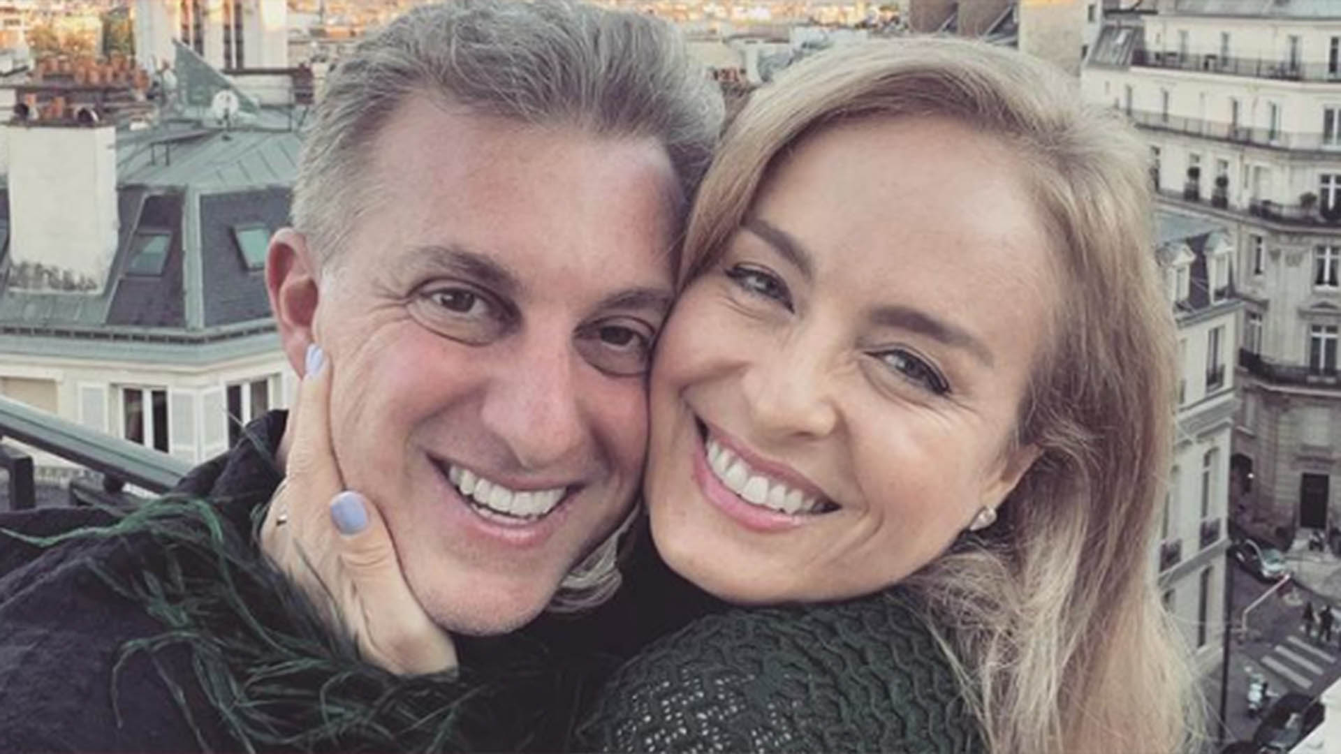 Luciano Huck relembra o início do namoro com Angélica