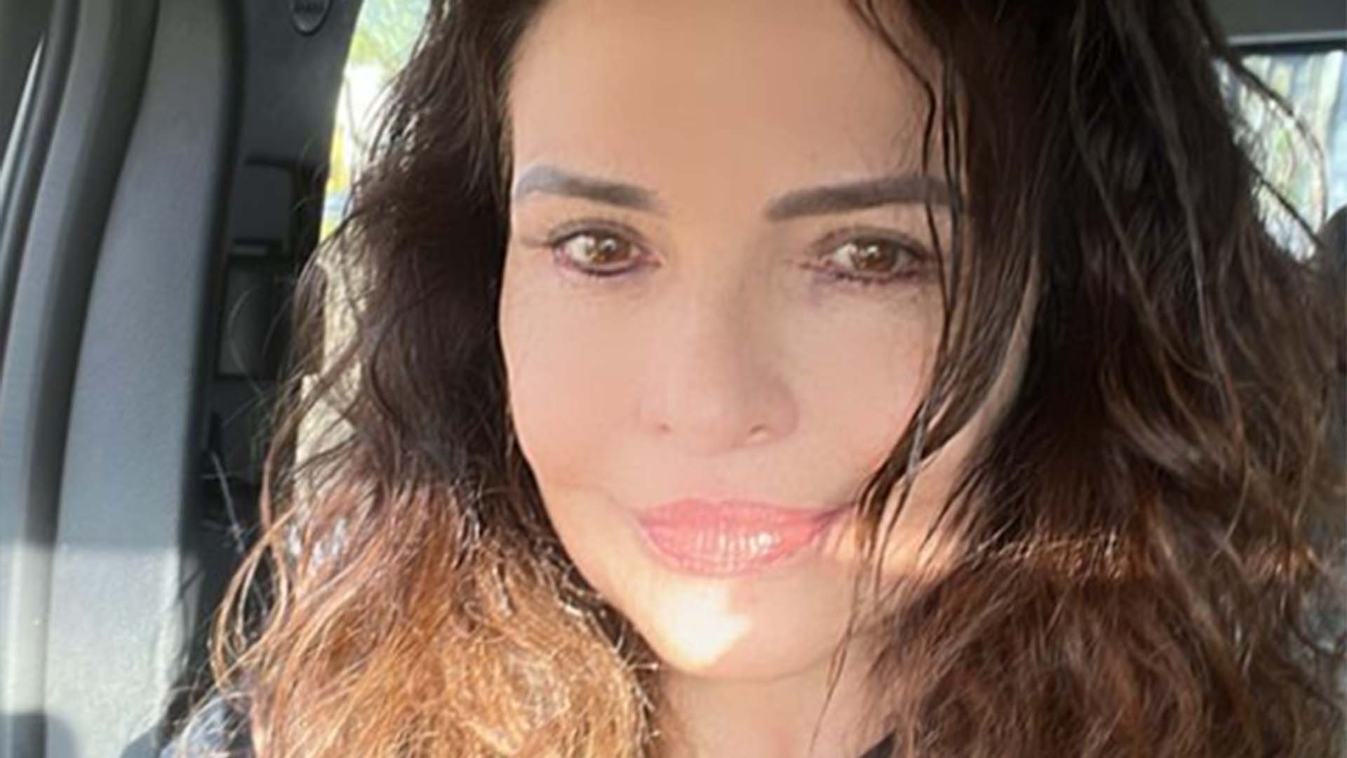 De biquíni, Luiza Tomé arrasa ao mostrar mergulho no mar