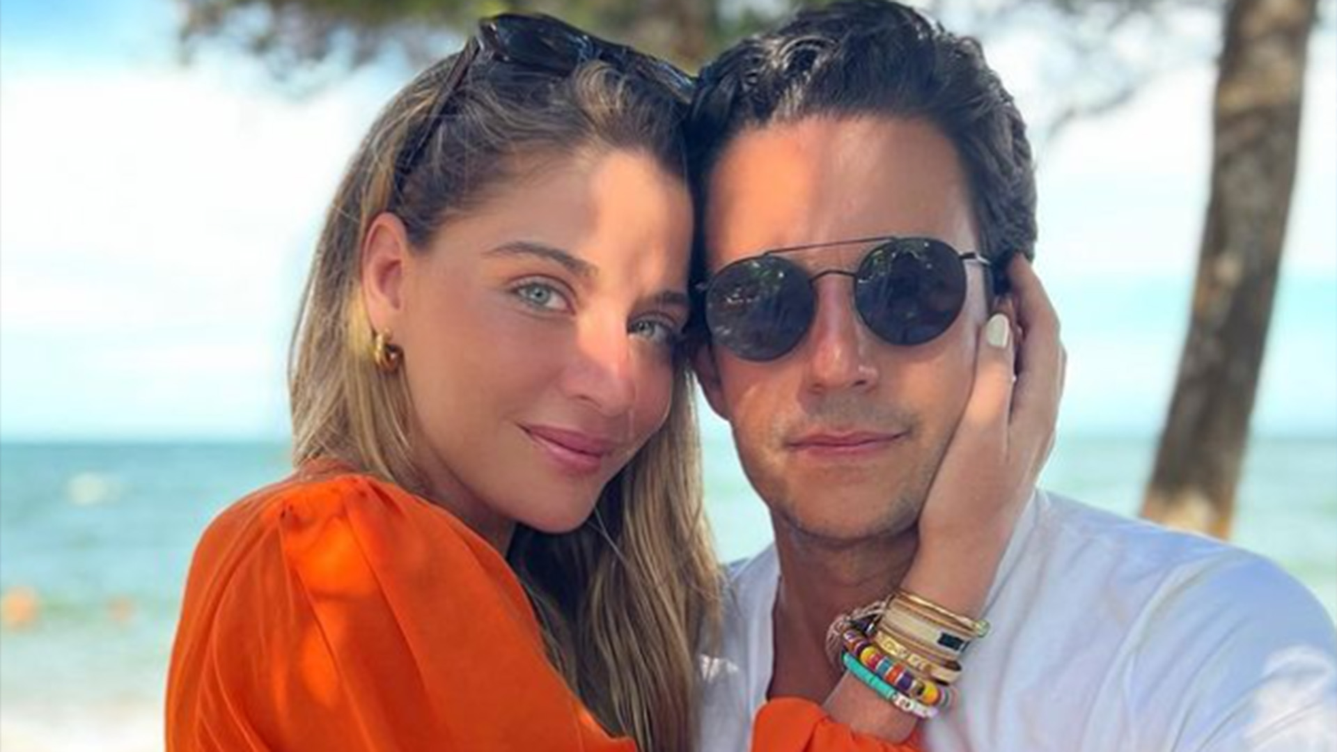 Luma Costa renova os votos de casamento com o marido, Leonardo Martins