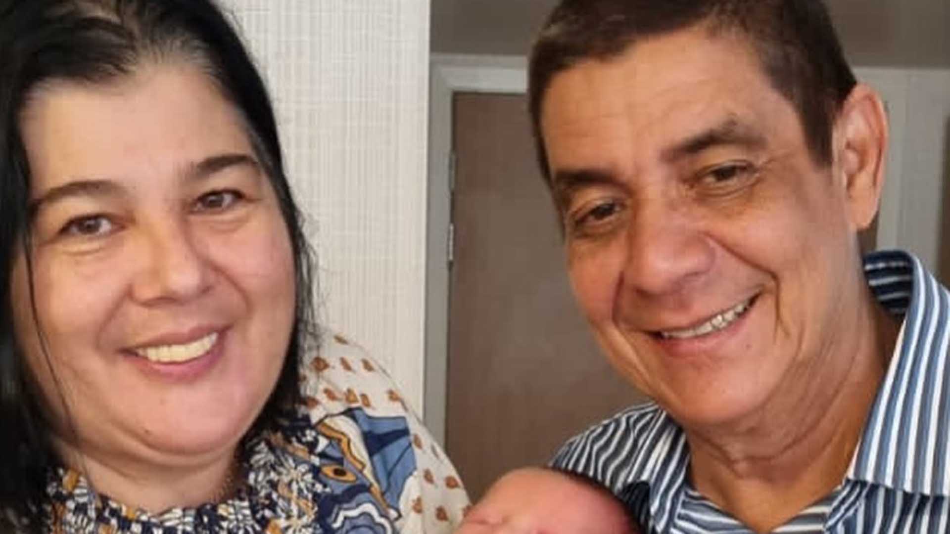 Zeca Pagodinho apresenta o neto recém-nascido, Domênico