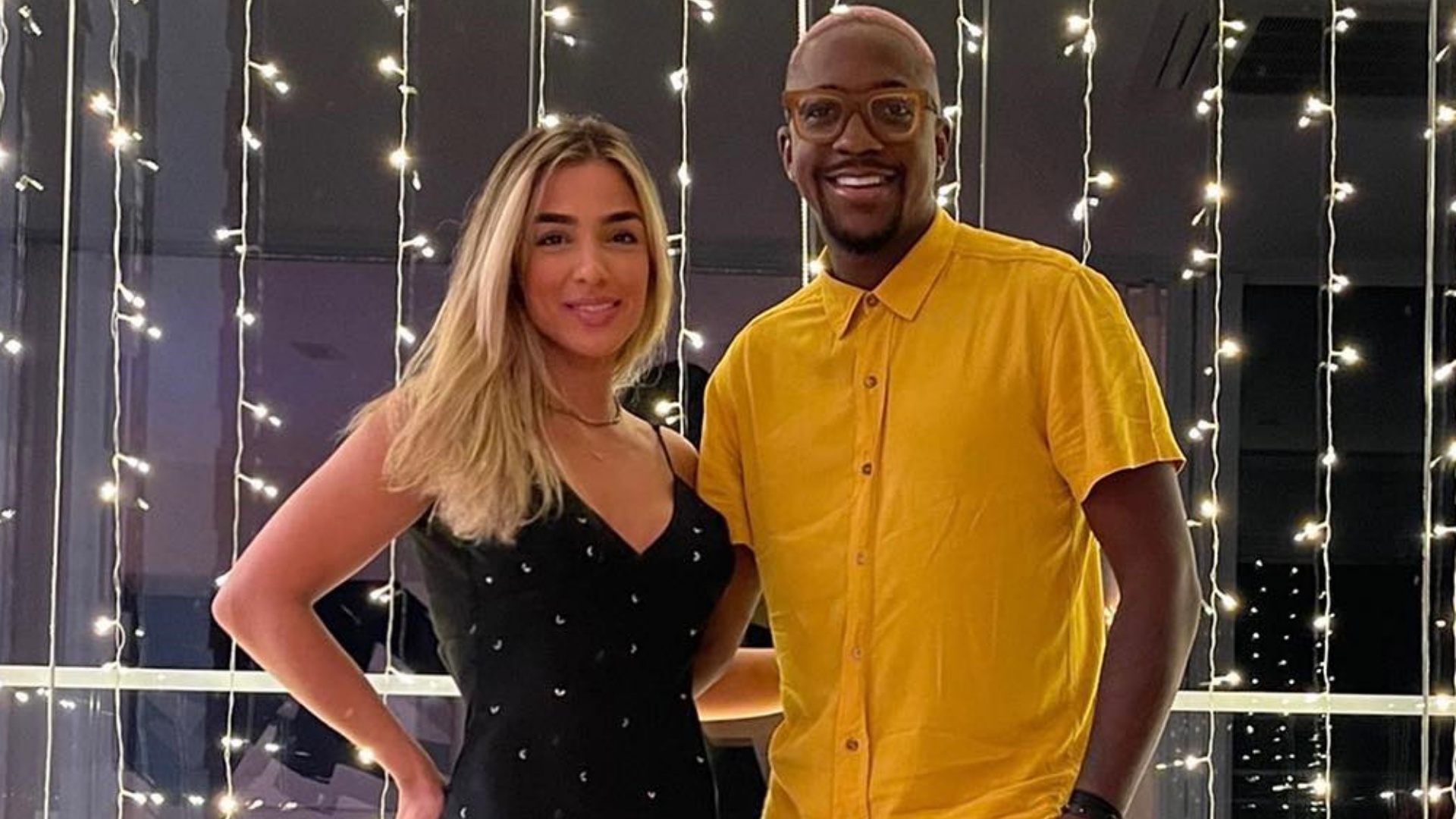 Mumuzinho se declara no aniversário da esposa, Thainá Fernandes