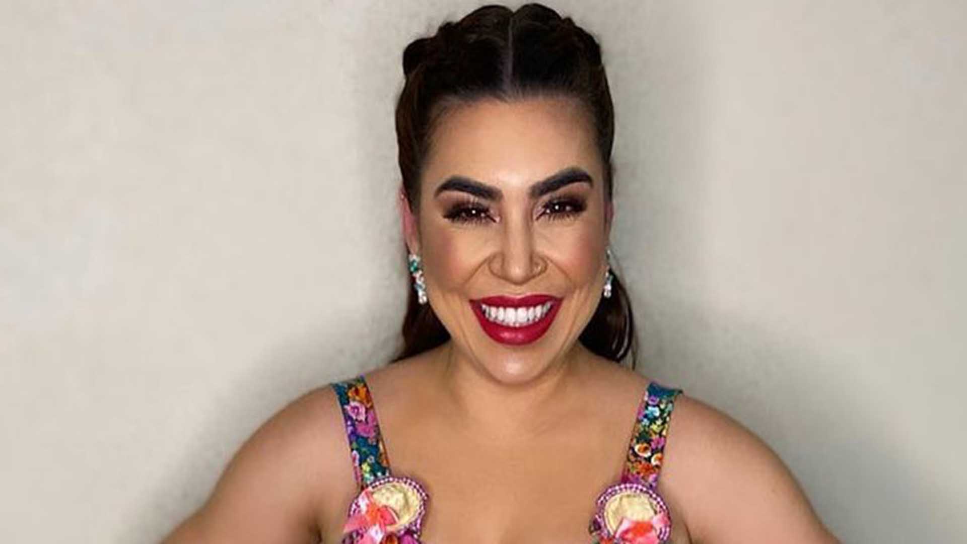 Só de lingerie, Naiara Azevedo sensualiza em novas fotos