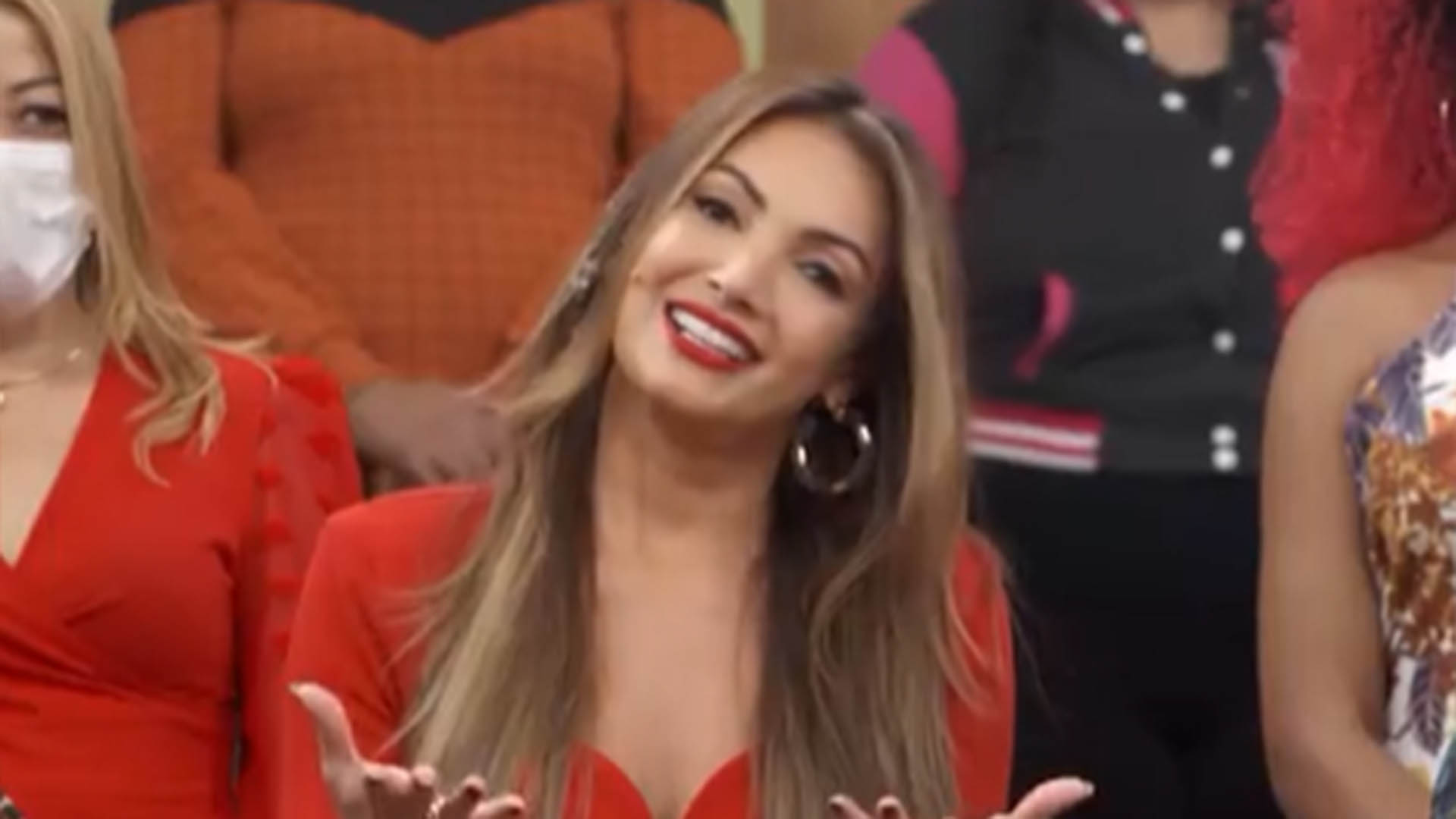 Patricia Poeta estreia no comando do Encontro: ‘Coração quase saindo pela boca’