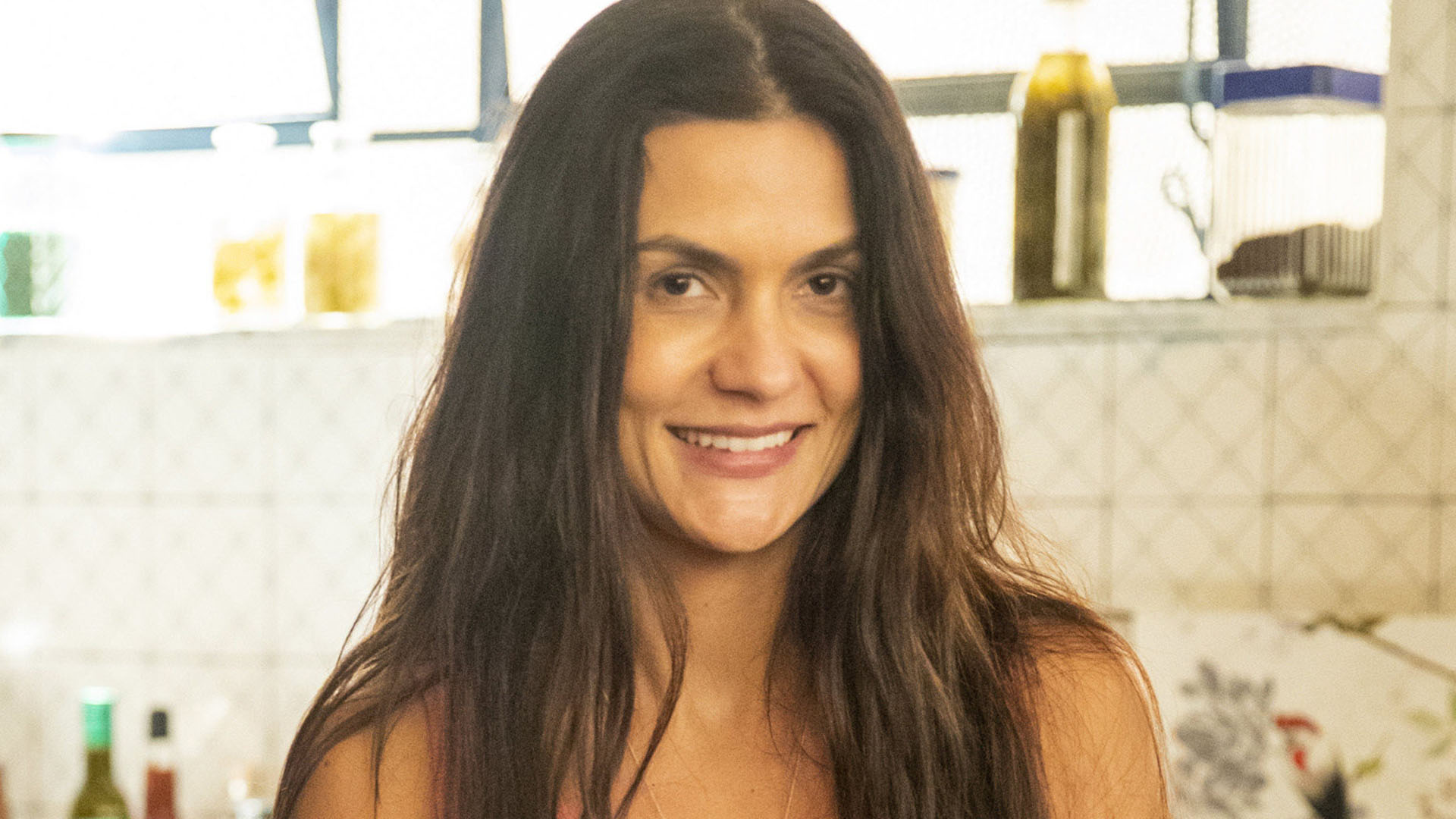 De biquíni, Paula Barbosa, a Zefa de Pantanal, exibe corpão em novas fotos