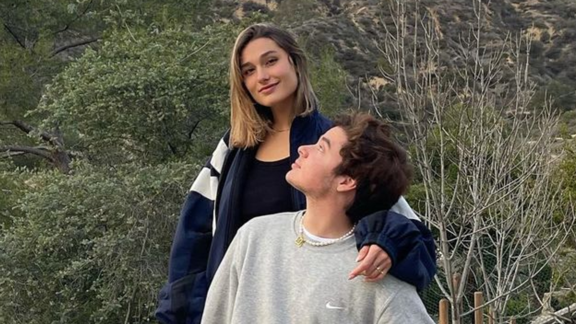 Sasha Meneghel troca beijo carinhoso com o marido, João Figueiredo