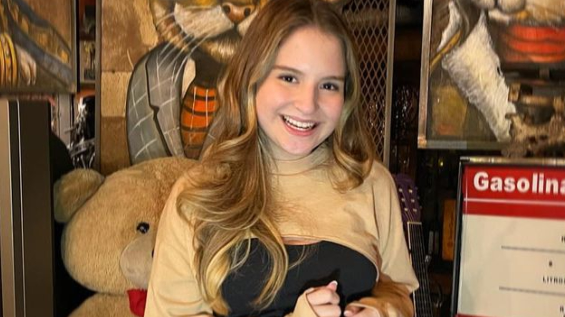 ‘Hora de Brilhar’: Sophia Valverde posta fotos de bastidores de seu novo filme na Disney+