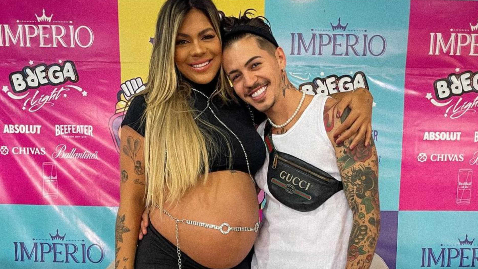 ”Agora somos três”, disparam Tays Reis e Biel ao compartilharem fotos inéditas do parto de Pietra