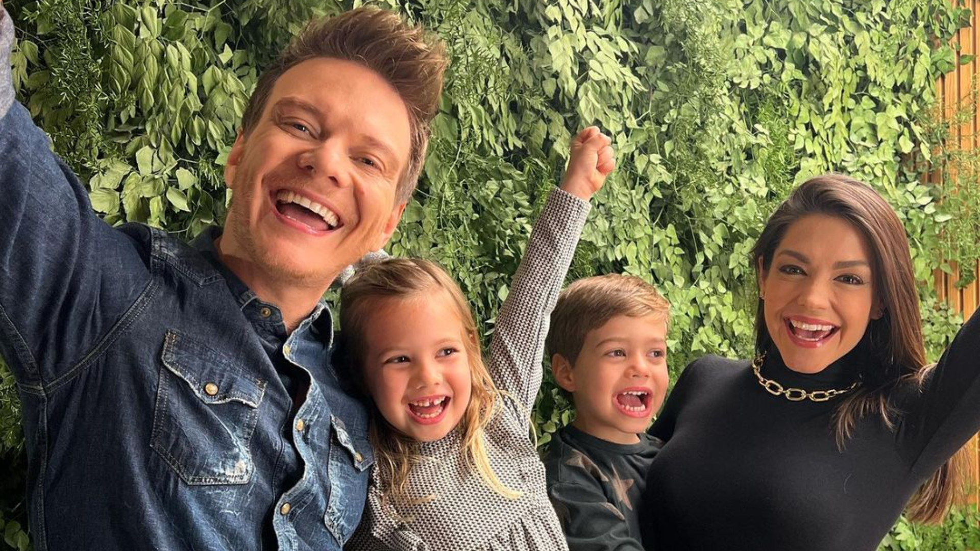 Thais Fersoza mostra primeiros momentos das férias em família: ”Lindos”