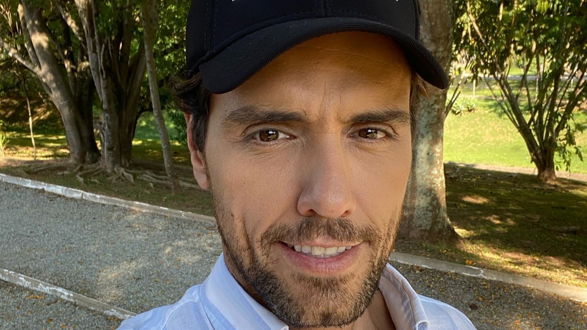 Thiago Arancam posta cliques raros ao lado do filho mais velho, Diego