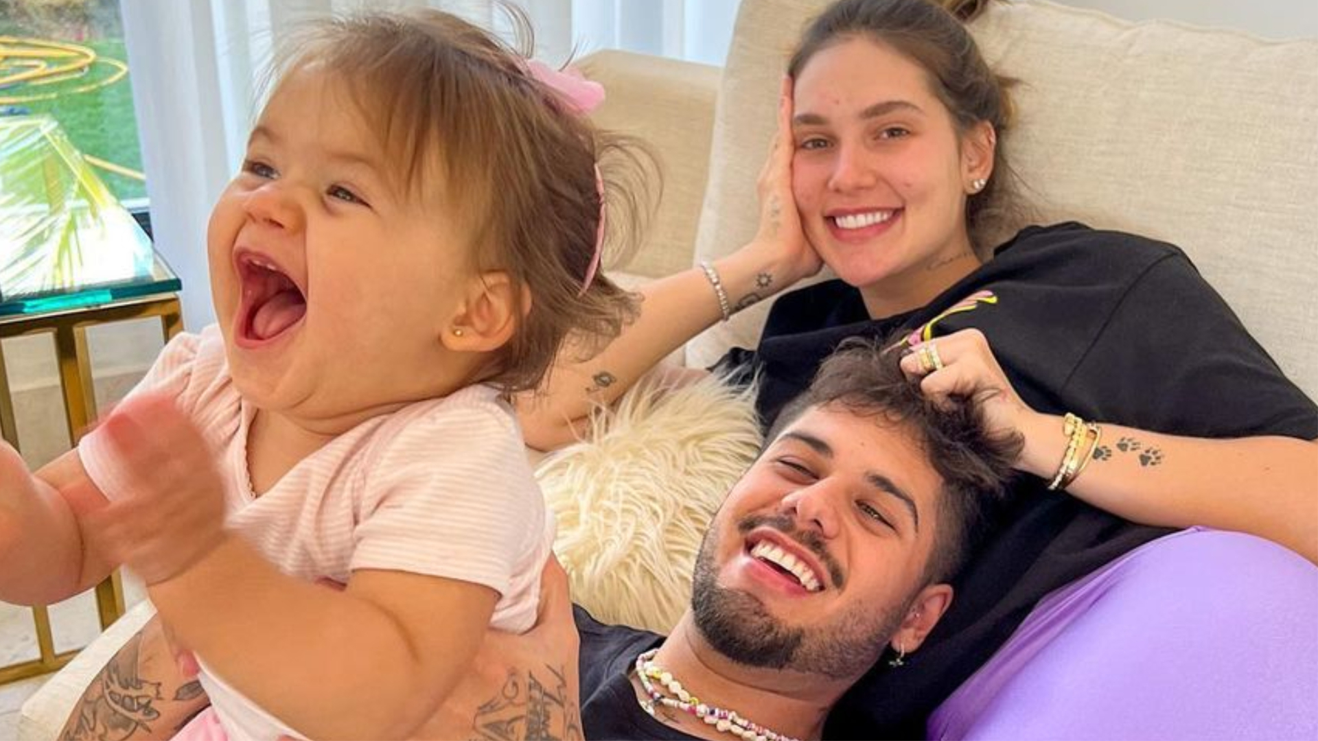 Virginia Fonseca mostra reação de Maria Alice ao ver Zé Felipe cantando: ”Fã do pai”