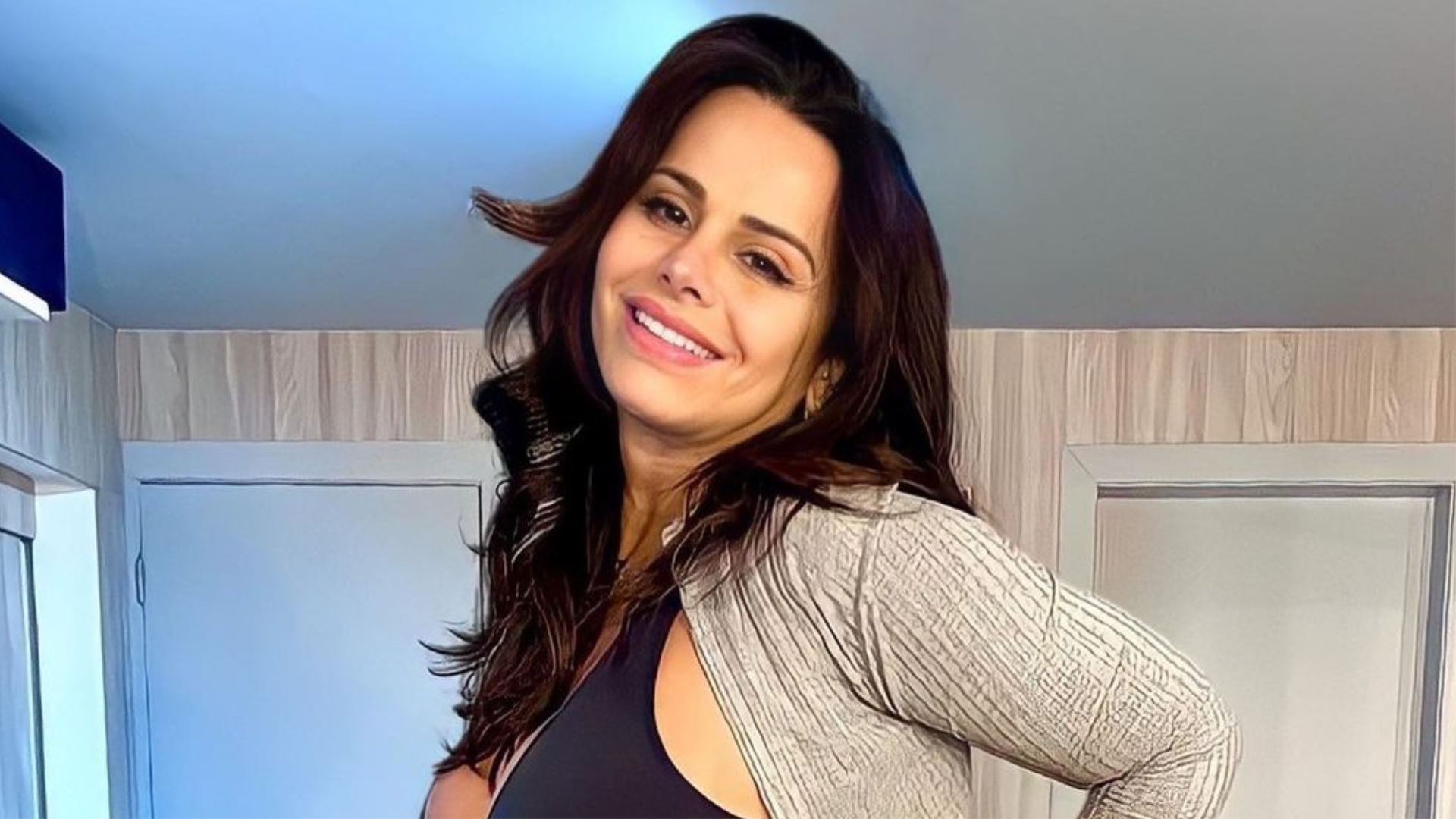Na reta final da gravidez, Viviane Araujo dança durante exercícios pélvicos: ”Barriga linda!”