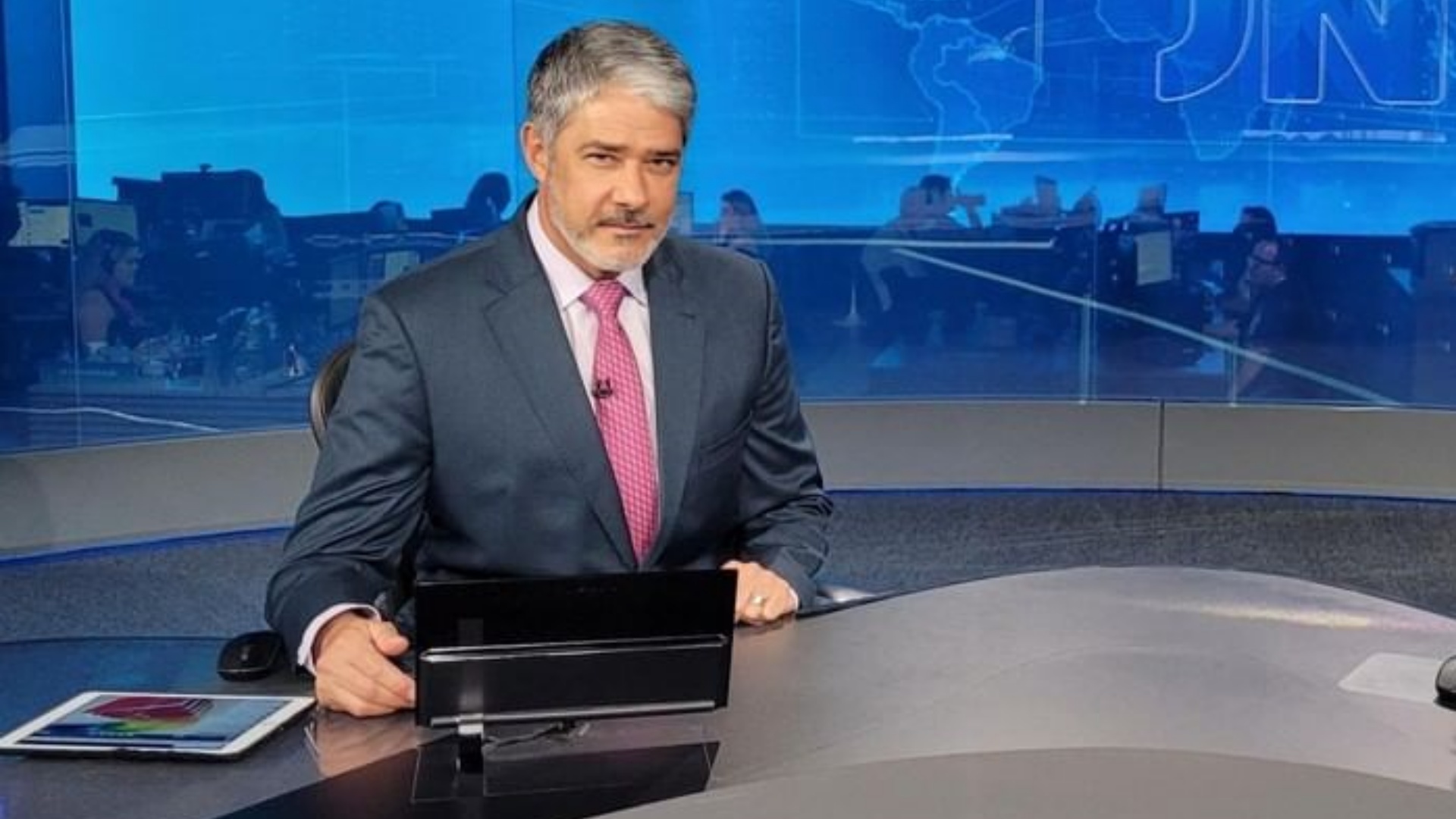 William Bonner quebra o protocolo ao contar como enfrentou a covid-19