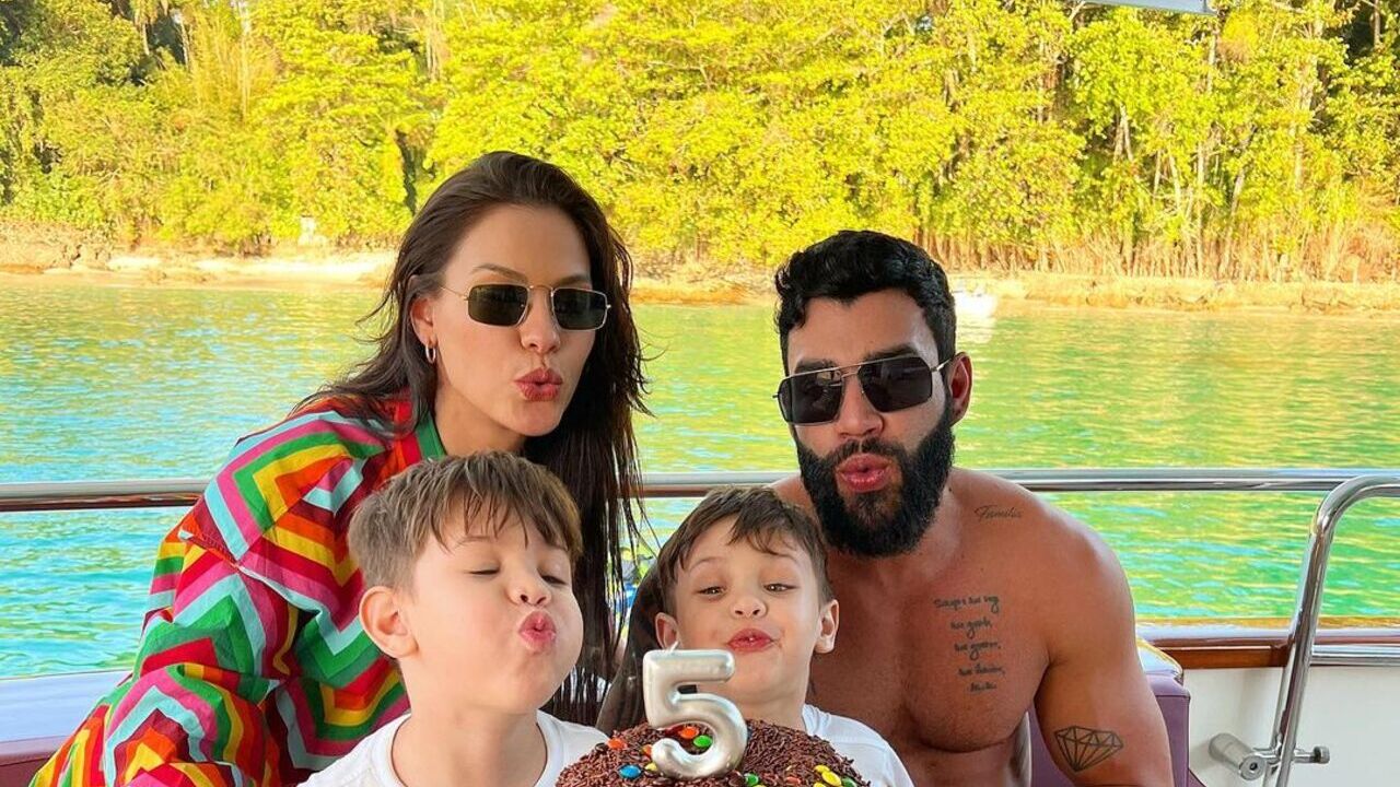 Andressa Suita mostra fotos do aniversário do filho e bolo simples que fez para a festa