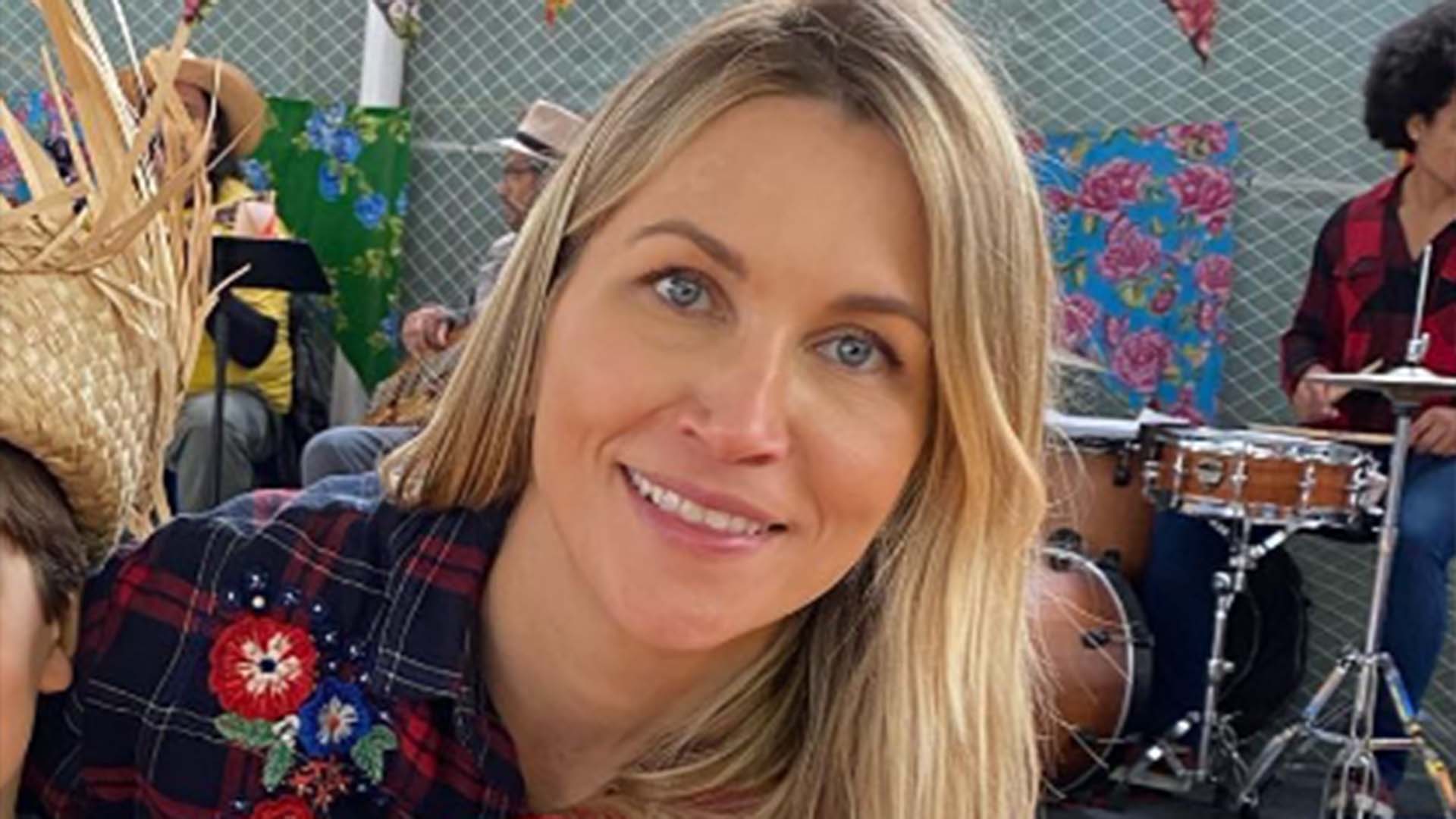 Anne Lottermann mostra foto rara com os dois filhos em momento especial