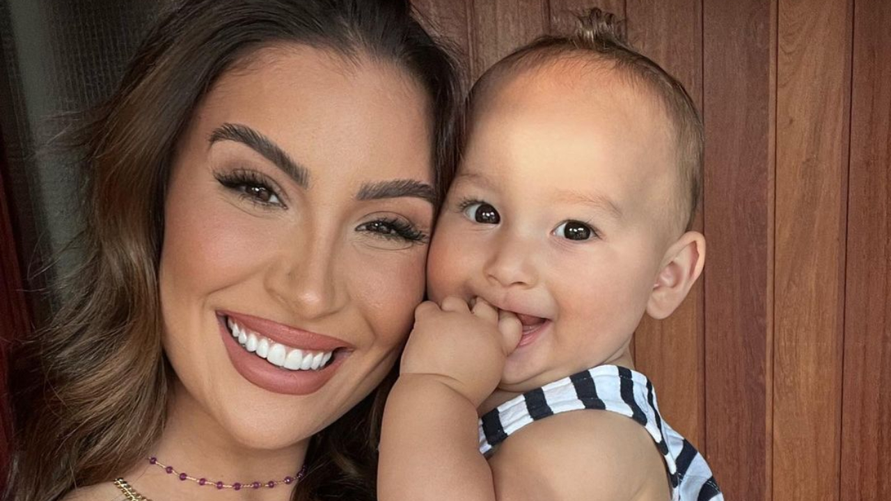 Bianca Andrade se declara nos 11 meses de Cris: ”Estou no auge da minha felicidade porque tenho você na minha vida”