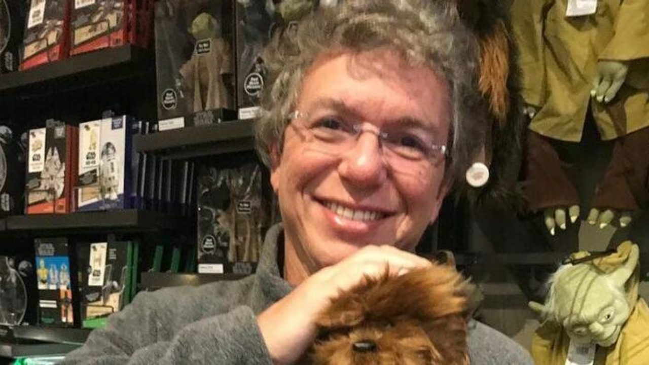 Boninho posta registros de almoço com a família: ”Sempre bom”