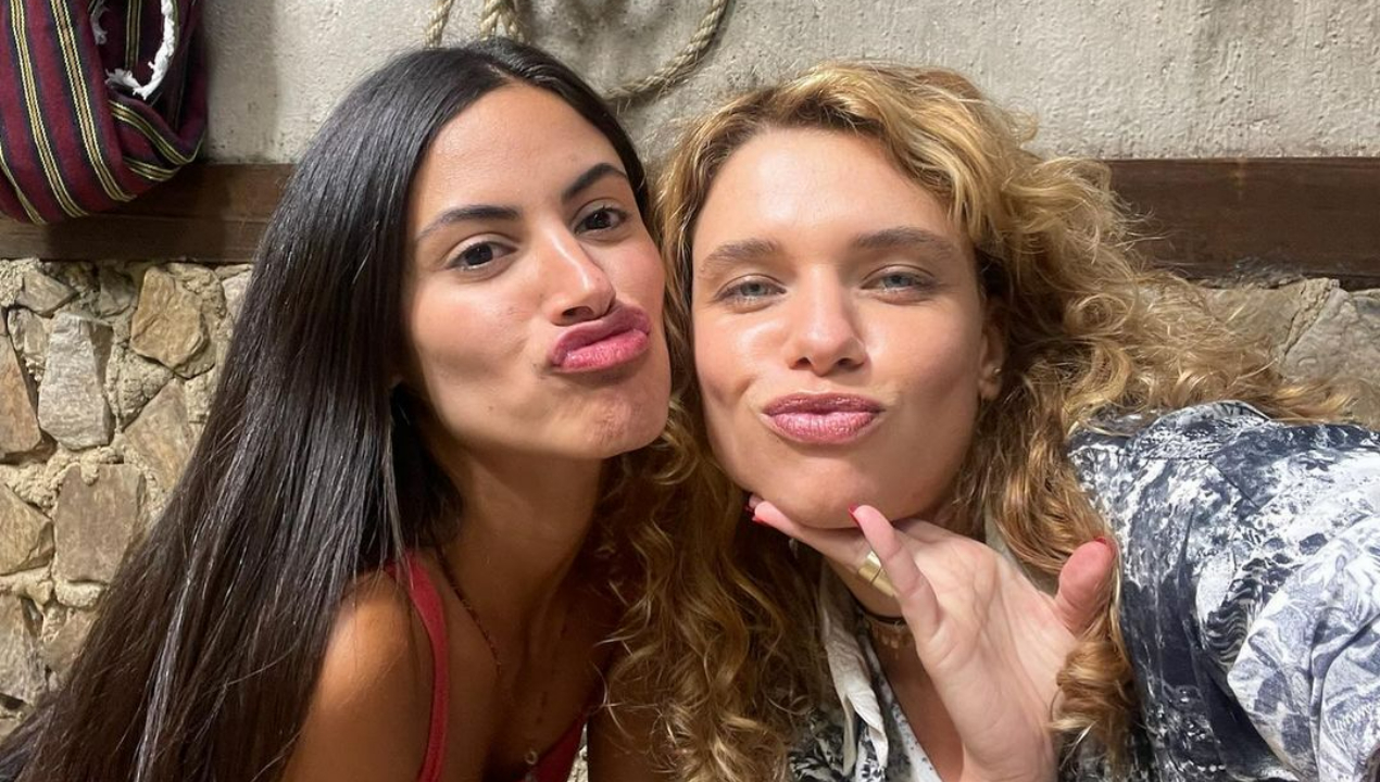 Bruna Linzmeyer surge coladinha com Leticia Salles nos bastidores de ‘Pantanal’: ”Como eu amo”