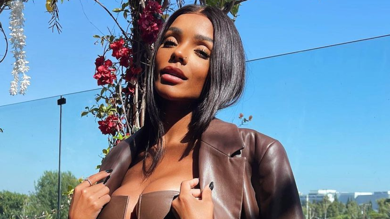 Após comparecer à Parada LGBT, Brunna Gonçalves mostra seu look e agradece pelo carinho