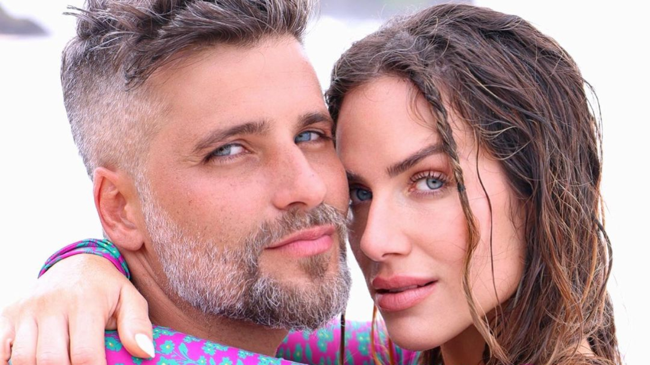 Bruno Gagliasso baba pela esposa Giovanna Ewbank: ”Só para enaltecer”’