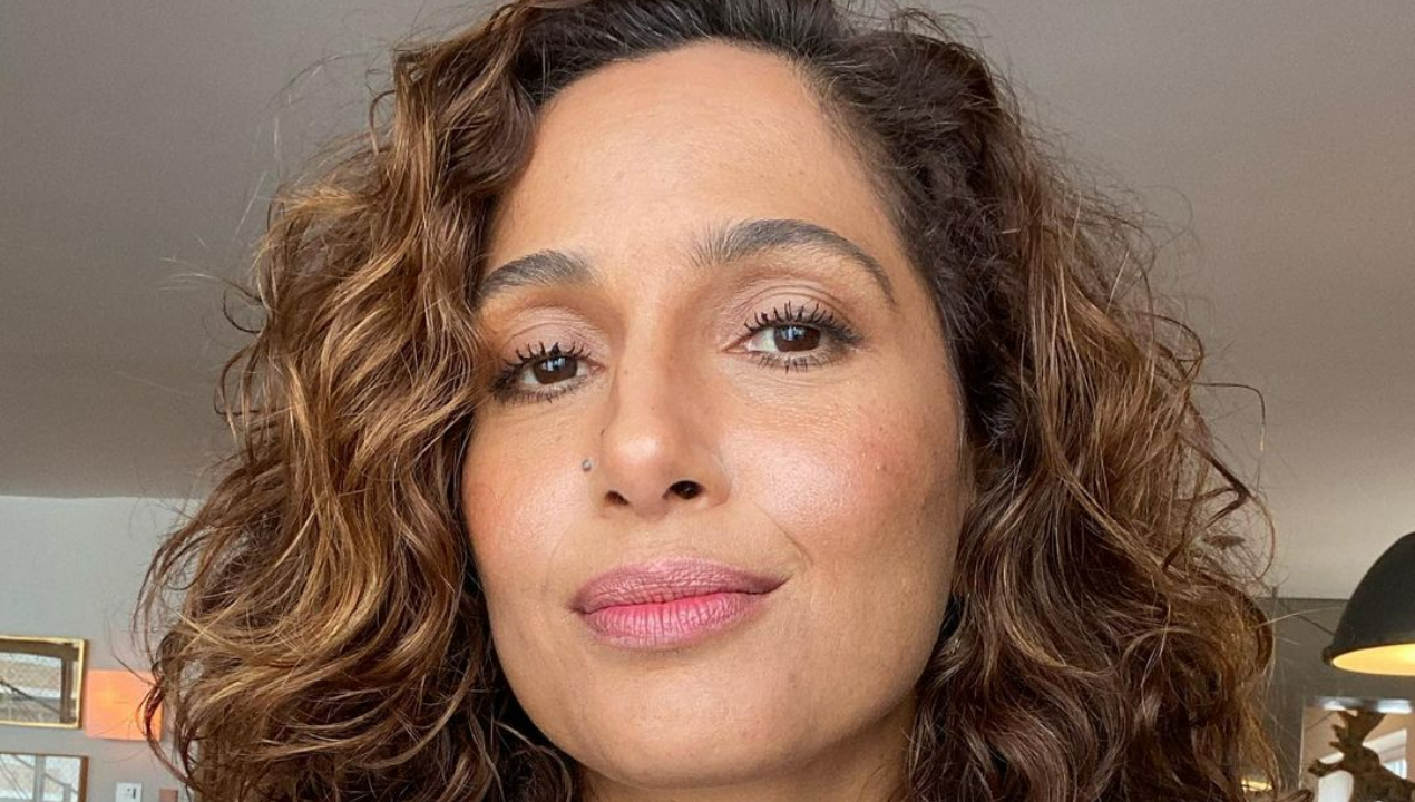 Camila Pitanga relembra clique antigo ao celebrar Dia de São João: ”Na falta de um arraiá…”