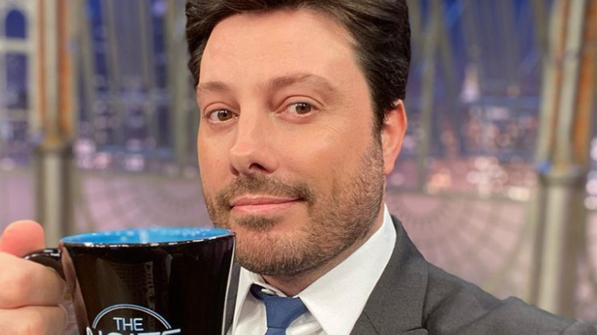 Danilo Gentili está com nova namorada, diz colunista