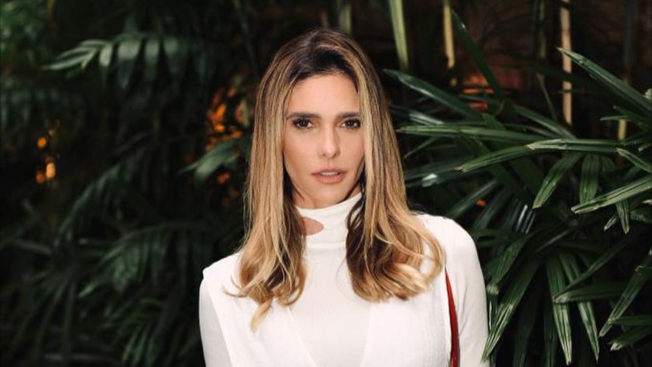 Fernanda Lima surge fazendo exame de mamografia e alerta: ”Se cuidem, mulheres!”