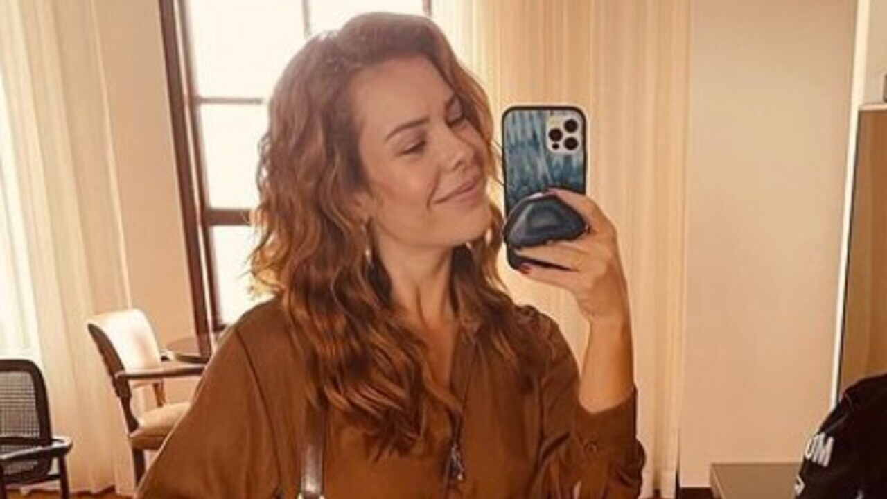 Fernanda Souza e a namorada Eduarda Porto aparecem juntas em foto no aniversário de Bruno De Luca