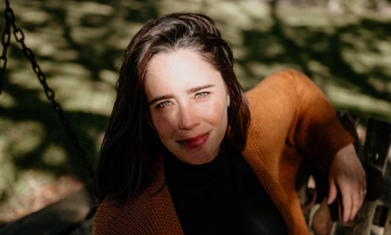 Fernanda Vasconcellos exibe o barrigão em cliques na natureza: ”Presente de Deus”