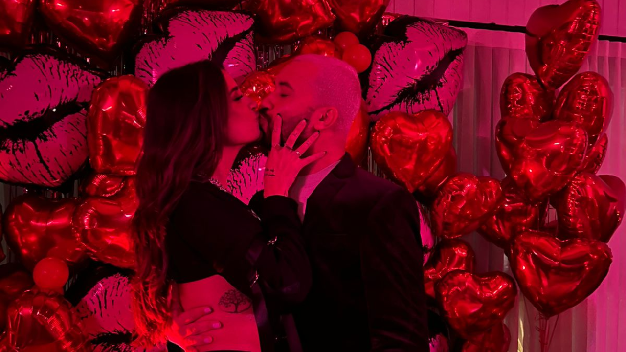 Gil do Vigor e Bianca Andrade dão selinho durante festa: “Gil e Jenny”
