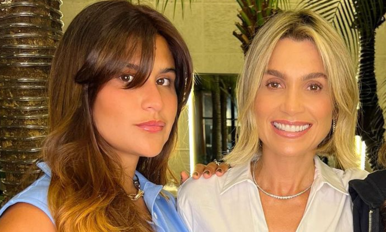 Flávia Alessandra completa 48 anos de vida e ganha homenagem carinhosa da filha, Giulia Costa