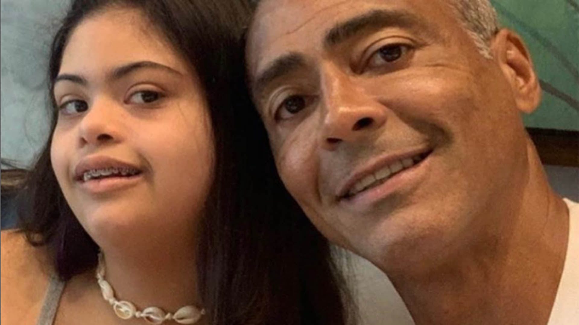 Romário opina sobre o namoro da filha caçula: ‘Misto de emoções’