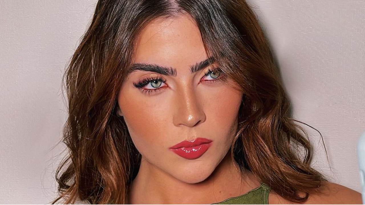 Jade Picon exibe barriga sarada em cliques de calça cintura baixa: “Gatona”