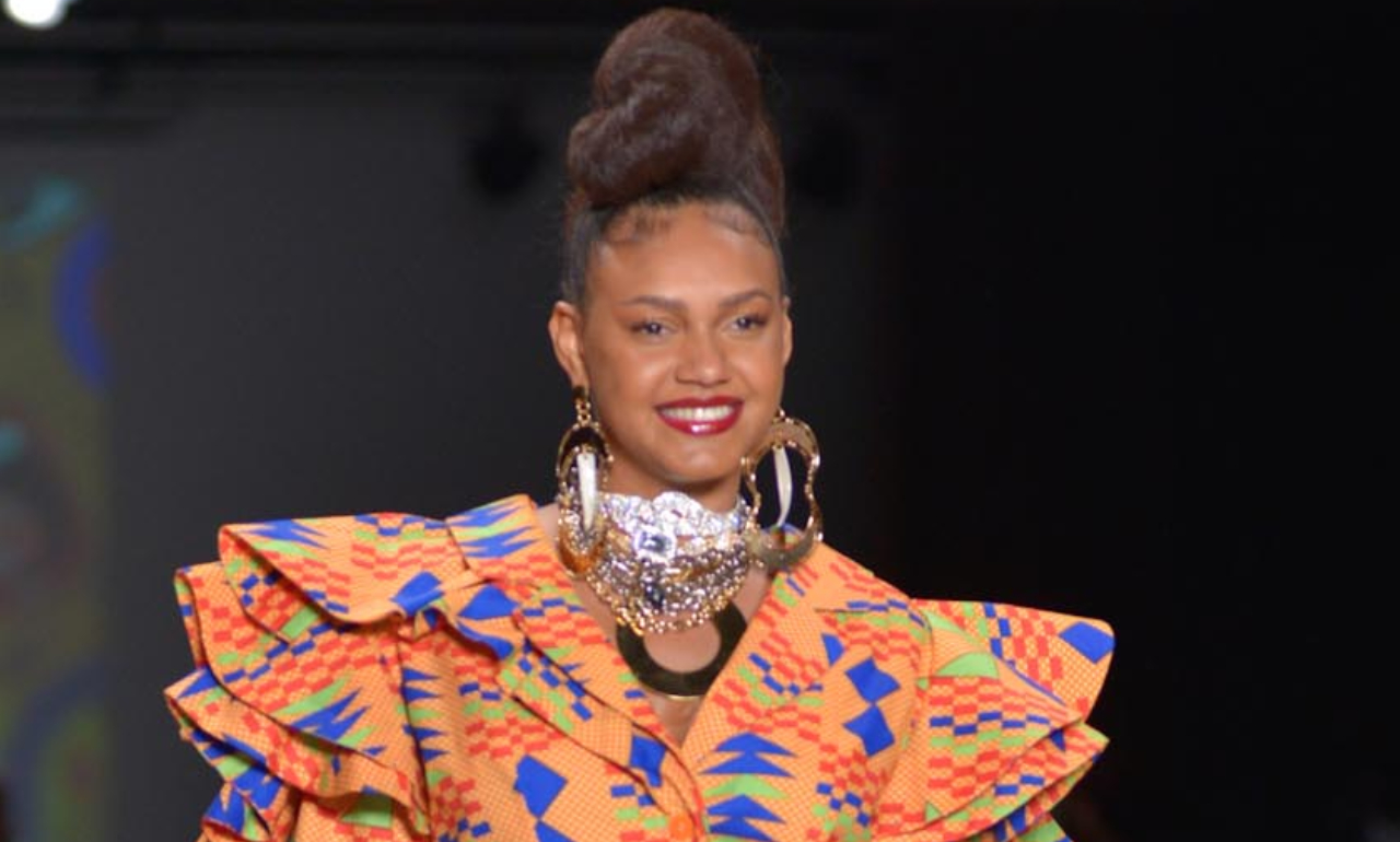 Ex-BBB Jessi Alves agradece após fazer estreia na SPFW: ”Me senti linda, feliz e leve”