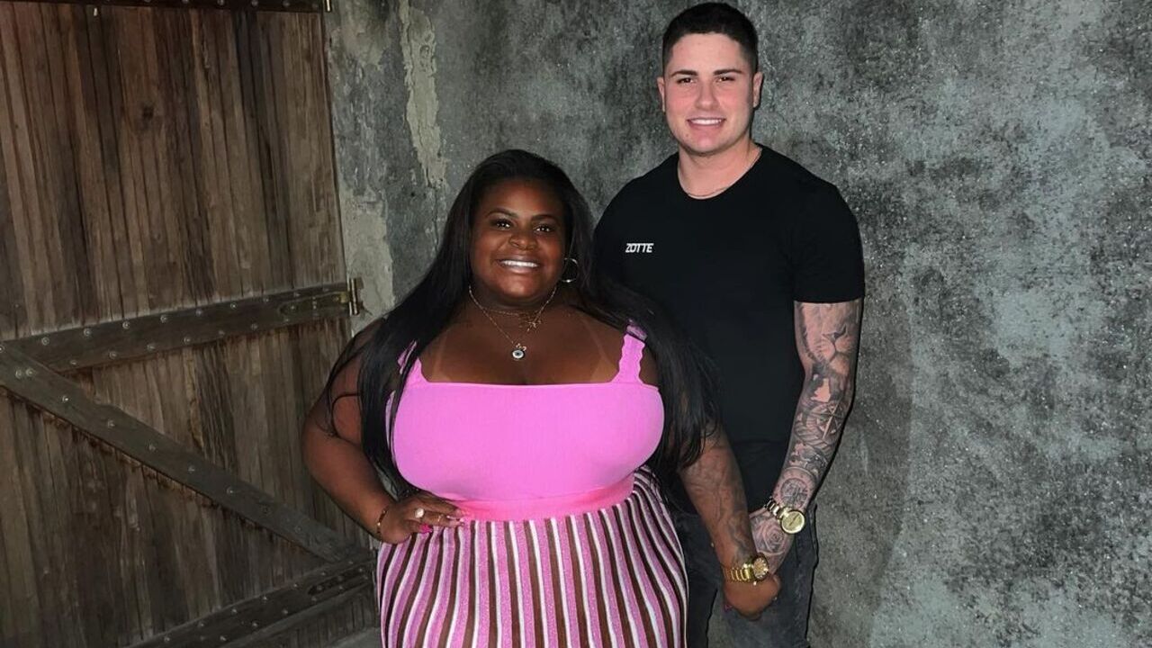 Jojo Todynho faz agachamento no marido: ”Com o incentivo certo”