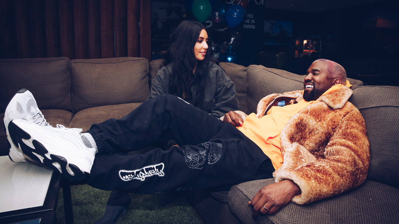 No Dia dos Pais nos Estados Unidos, Kim Kardashian elogia Kanye West