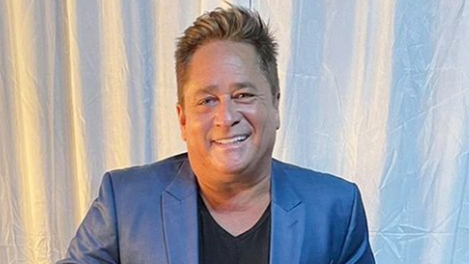 Fã explica vídeo de beijo em Leonardo nos bastidores de show