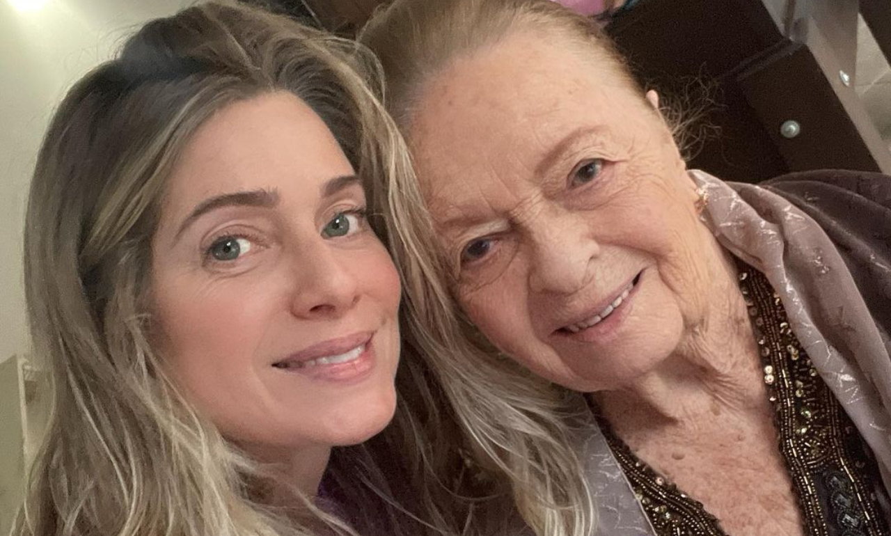 Leticia Spiller comemora o aniversário de 90 anos da mãe: ”Mulher fantástica”