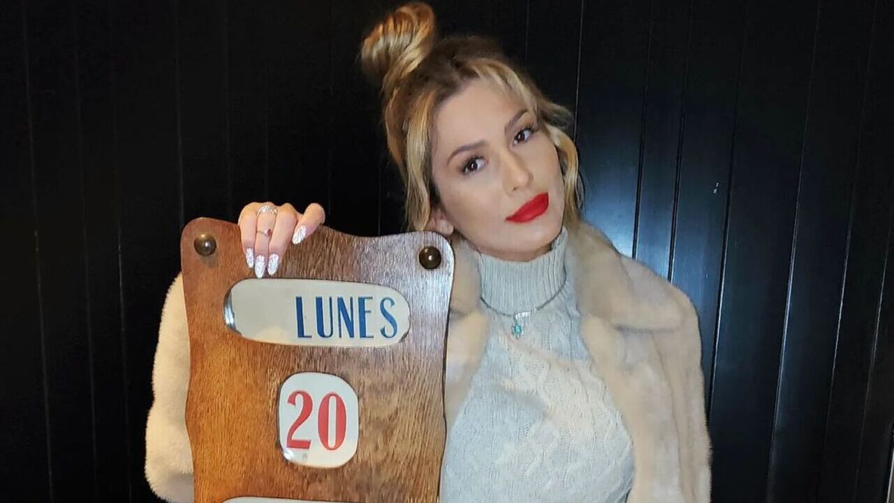 Lívia Andrade mostra comemoração de seu aniversário