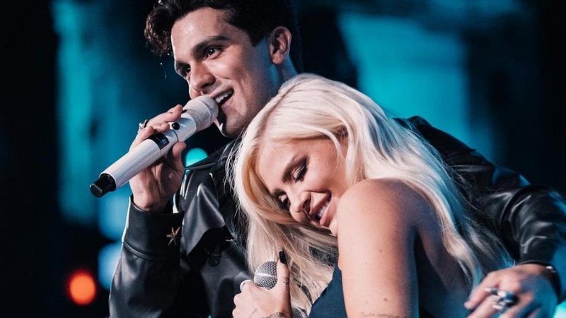 Luísa Sonza curte karaokê com Luan Santana: ”Arrastei ele”