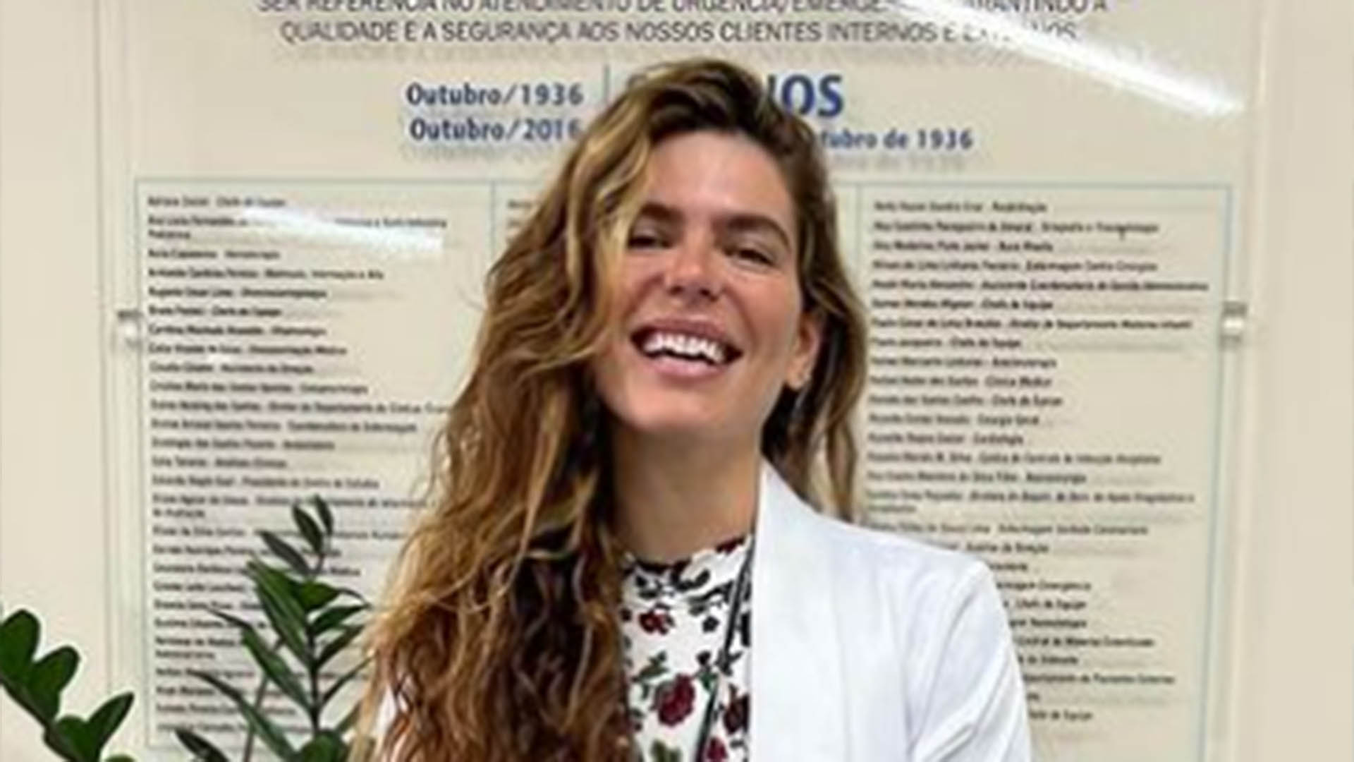 Esposa de Cauã Reymond revela estágio em hospital municipal do Rio de Janeiro