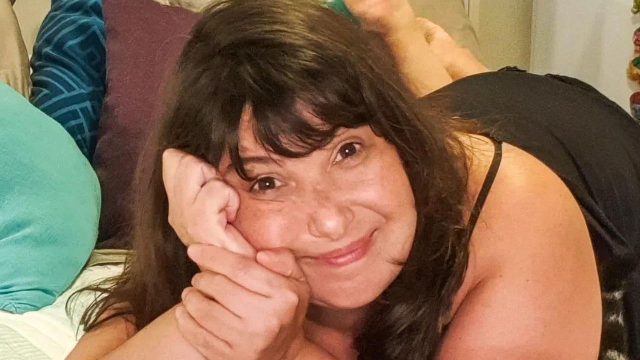 Mariana Xavier encanta ao postar foto com gato de estimação: “Fofo”