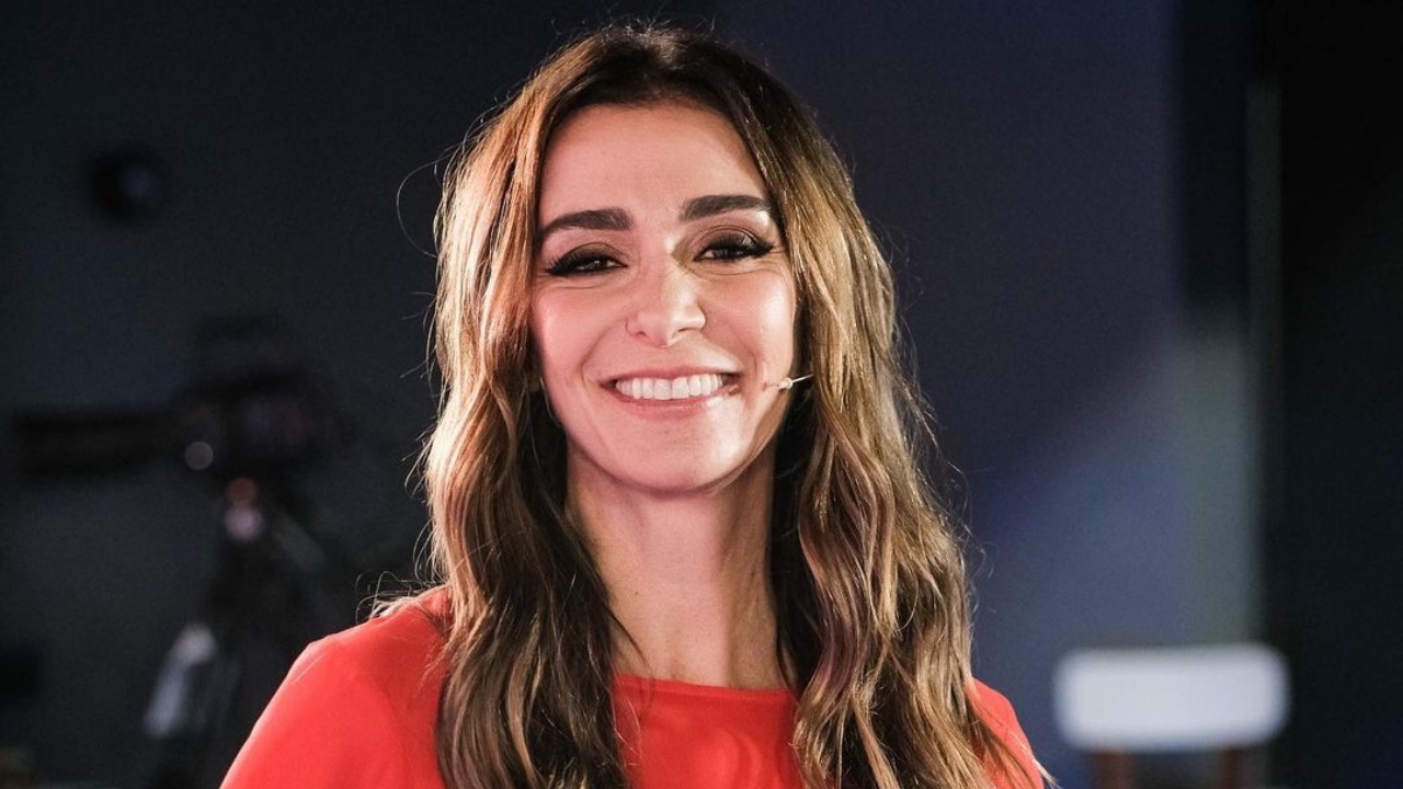 Mônica Martelli surge com penteado diferente e brinca: “A fase Juma chega para todas”