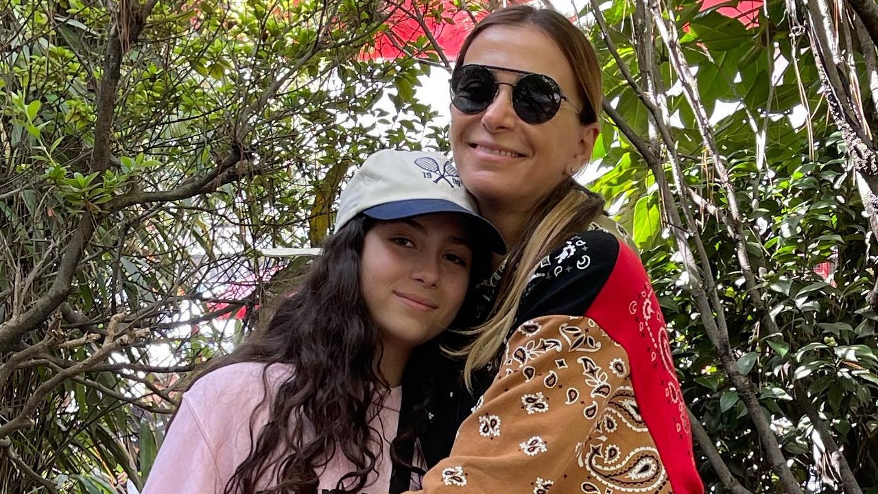 Mônica Martelli diverte os fãs ao recordar viagem ao Pantanal com a filha: “Só assunto leve”