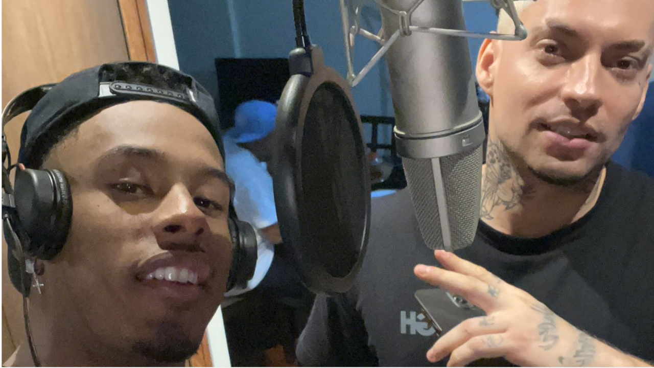Paulo André surge gravando com o rapper Filipe Ret em estúdio