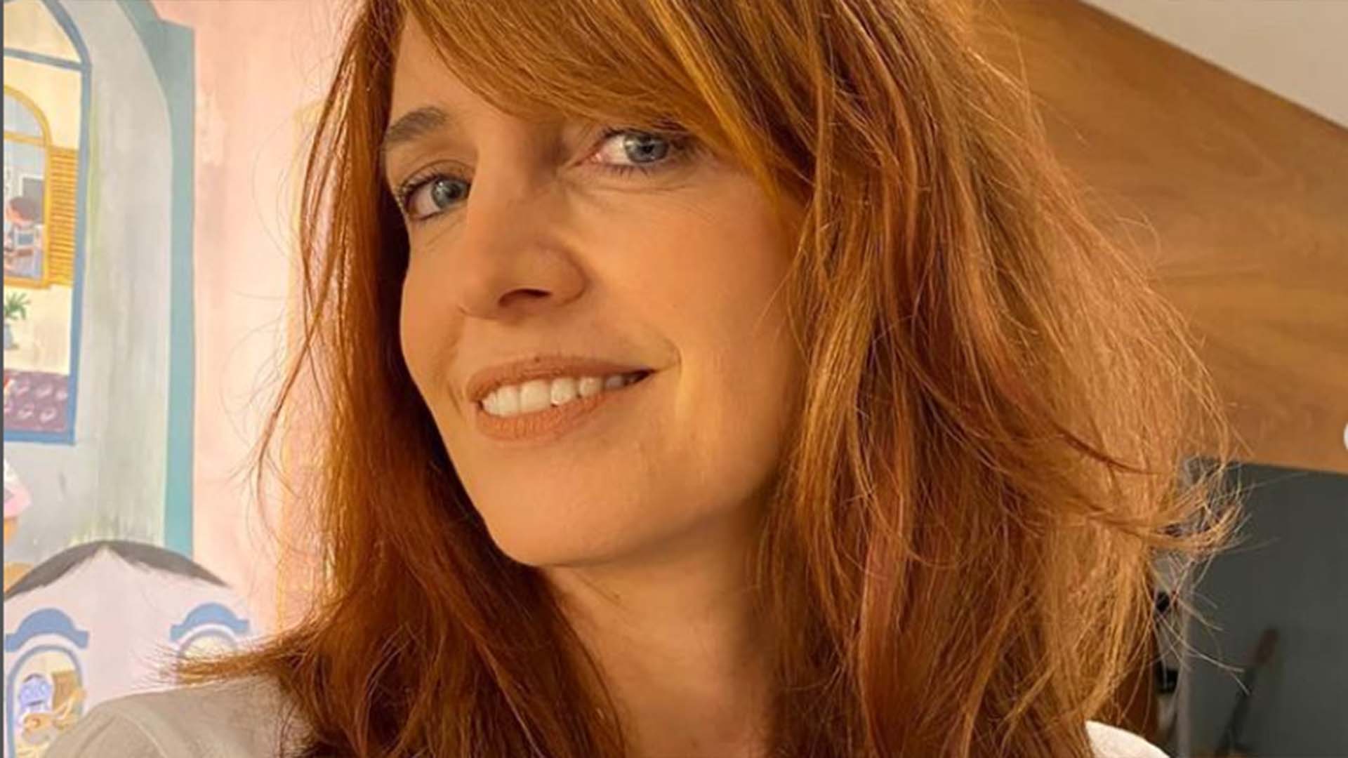 De férias, Poliana Abritta exibe foto inédita com o maridão