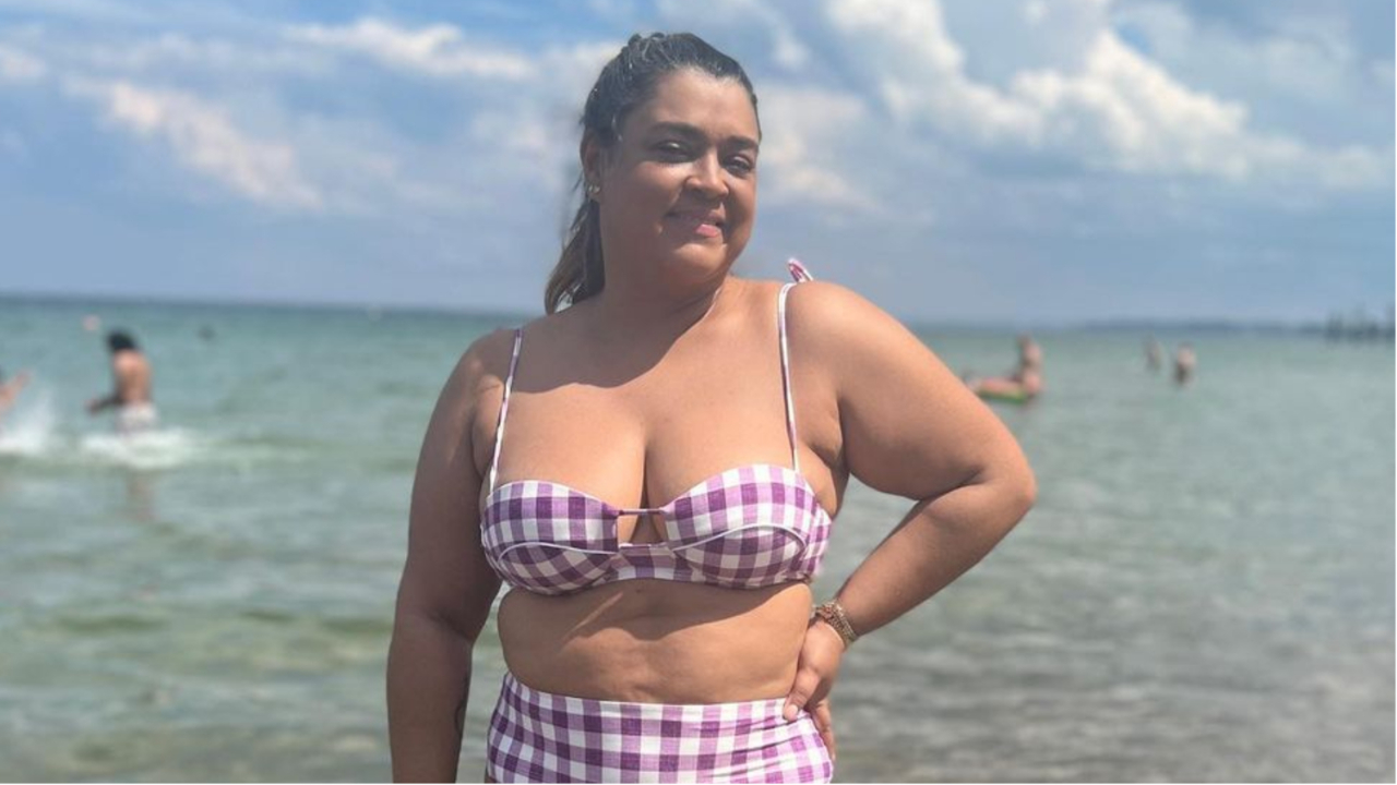 De biquíni, Preta Gil aproveita praia na Alemanha durante turnê pela Europa: ”Que lindeza”