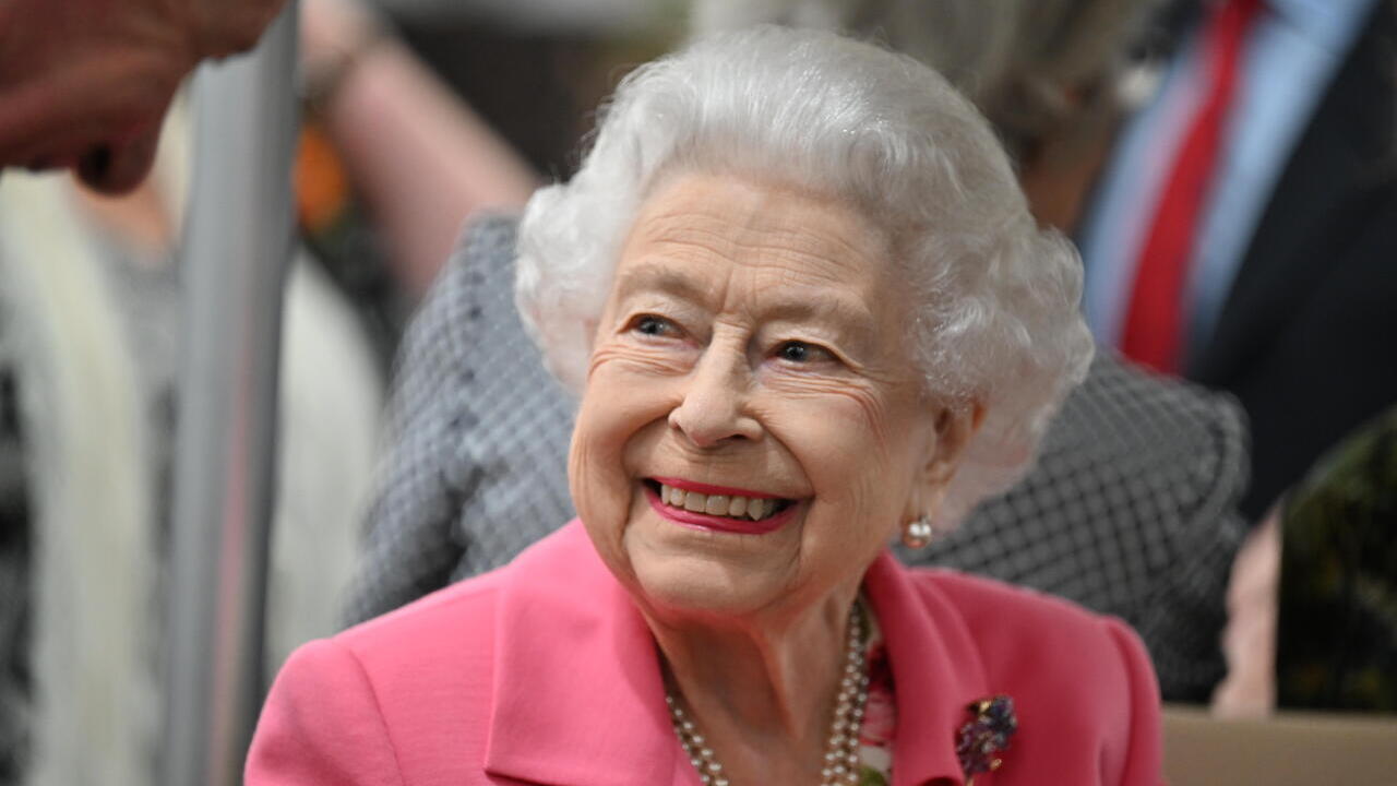 Após sentir desconforto, Rainha Elizabeth II não participará das comemorações do Jubileu na sexta-feira