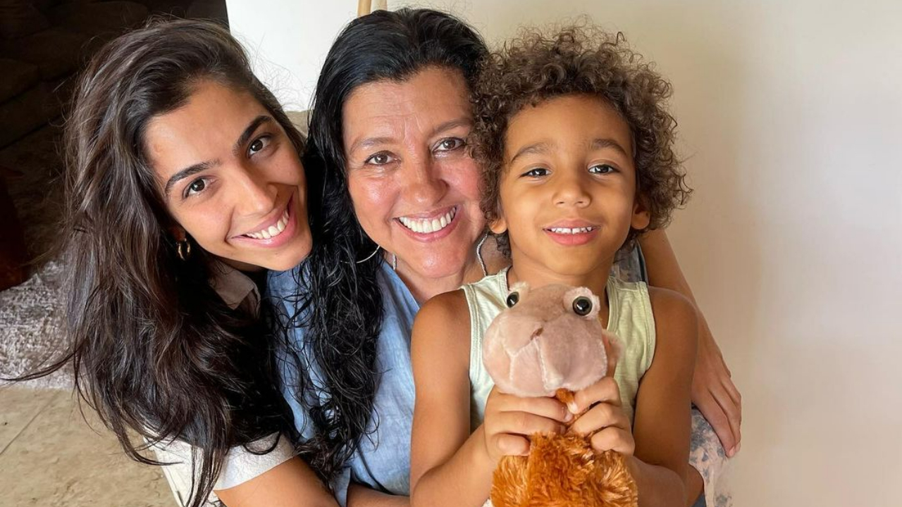 Regina Casé celebra aniversário do neto, Brás, com bela homenagem: ”É um amor doido de enorme!”