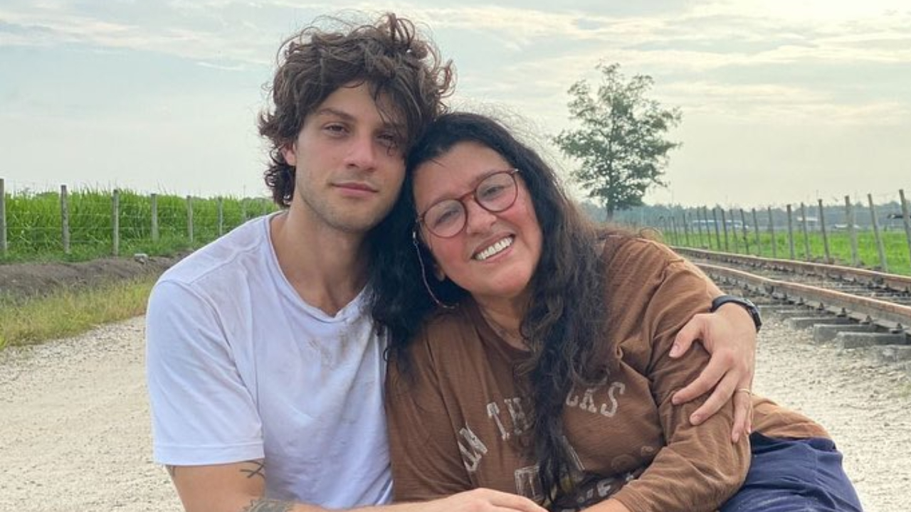 Regina Casé comemora o aniversário de Chay Suede: ”Cada vez mais essa ligação cresce”